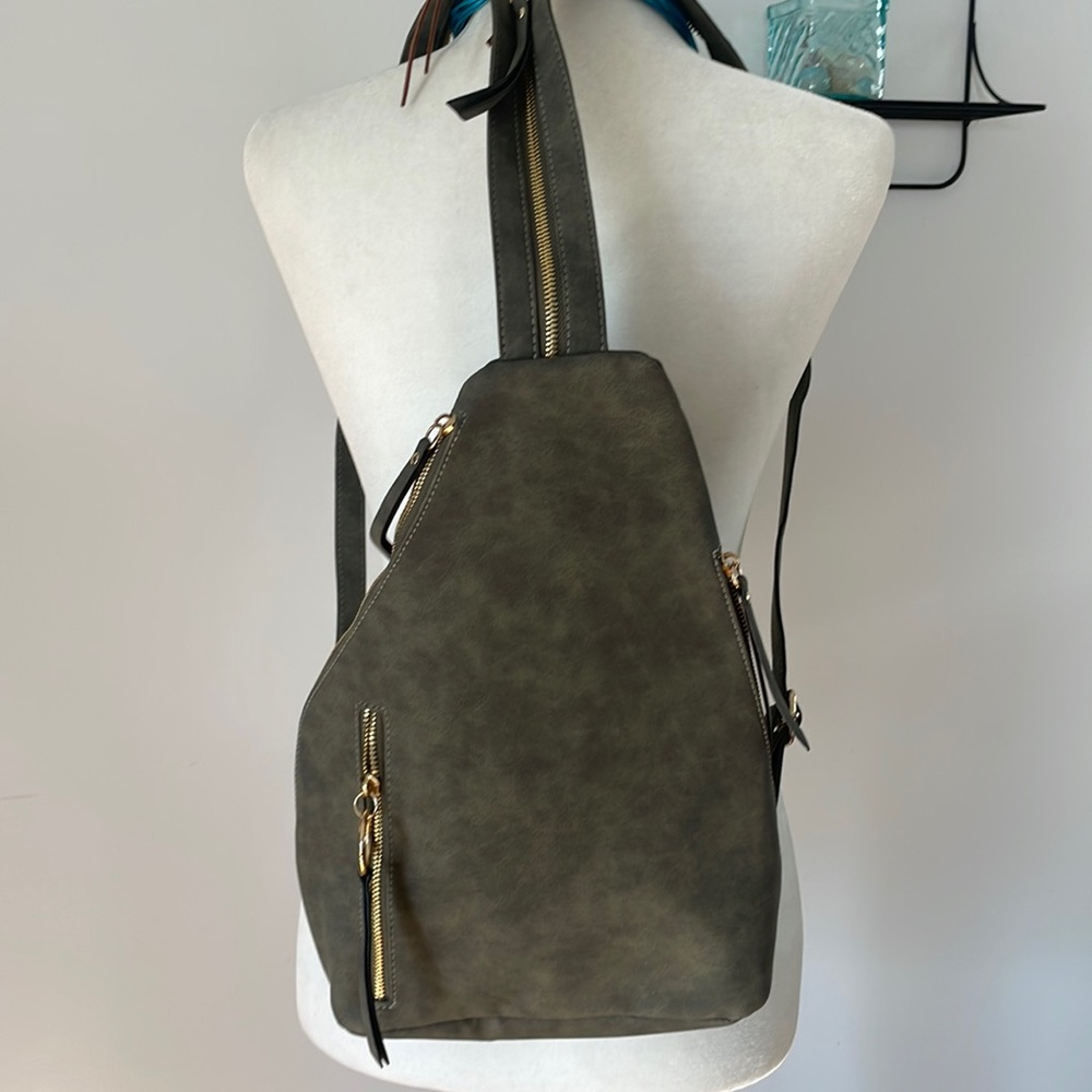5 Pocket Shoulder Bag NWOT